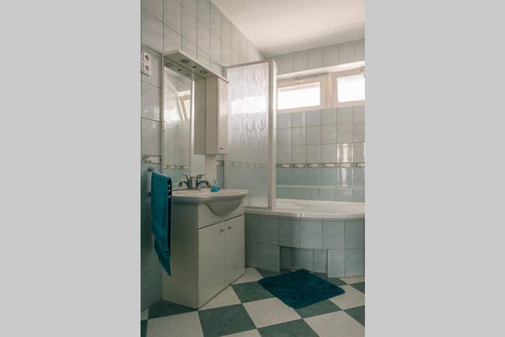 Aloe Apartman Sopron Ngoại thất bức ảnh